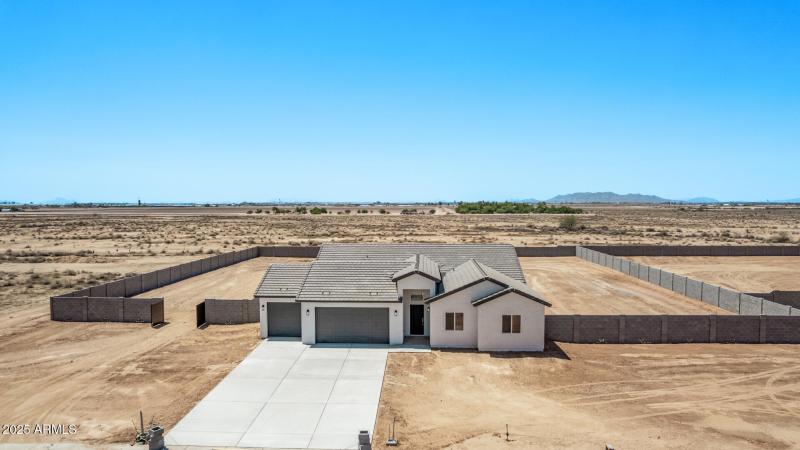 40 Sandstone Mountain Drone