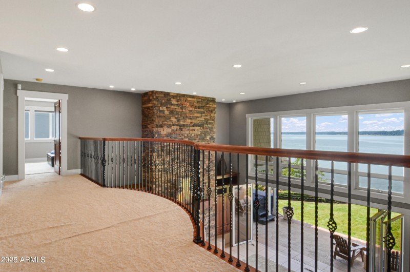 18-Landing-With-View