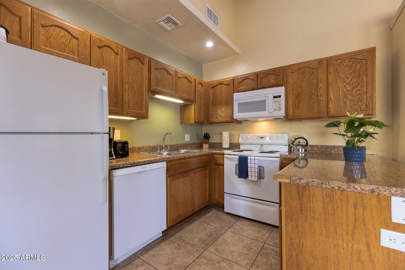 photo (5) roundhouse resort PT 052925