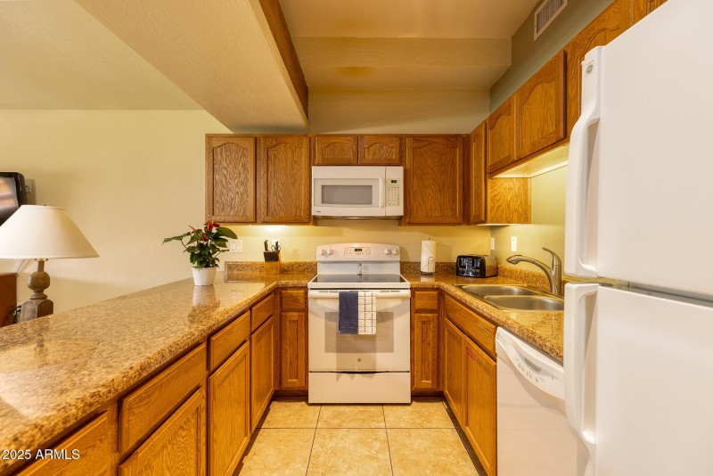 photo (11) roundhouse resort PT 052925