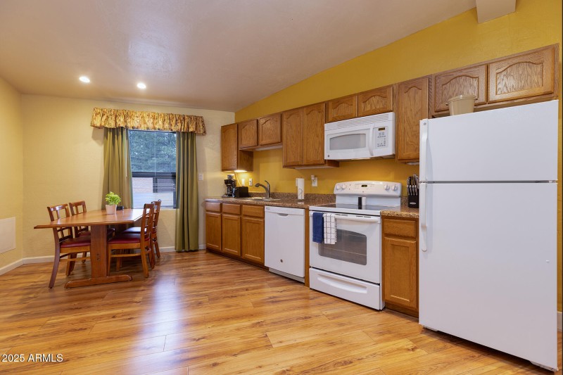 photo (22) roundhouse resort PT 052925