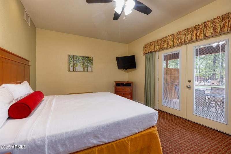 photo (28) roundhouse resort PT 052925