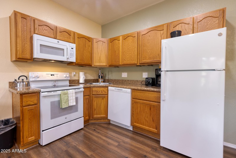 photo (34) roundhouse resort PT 052925