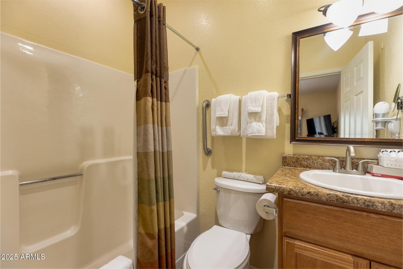 photo (39) roundhouse resort PT 052925