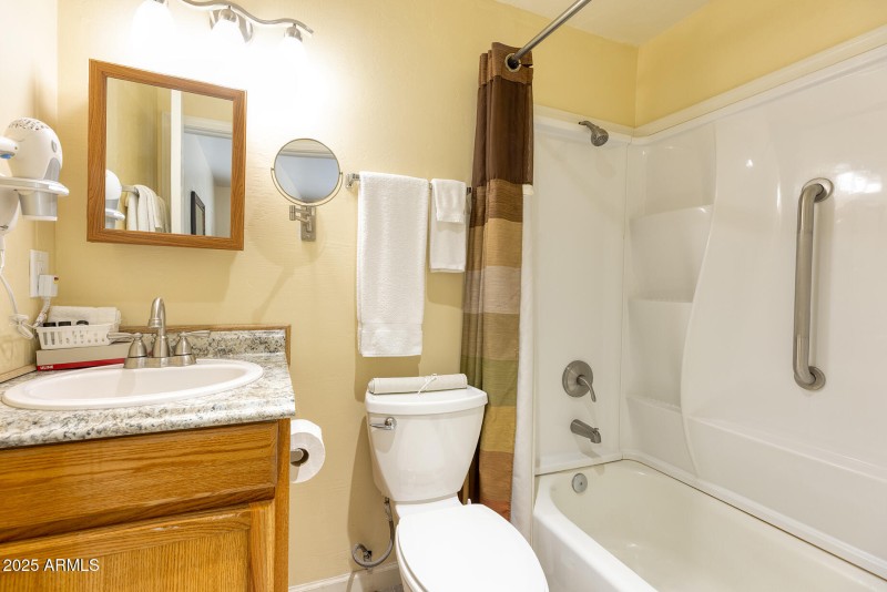 photo (47) roundhouse resort PT 052925