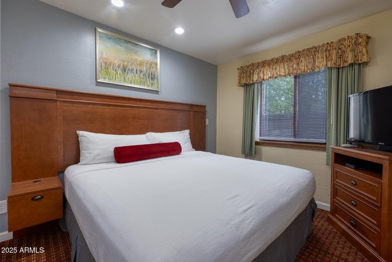 photo (48) roundhouse resort PT 052925