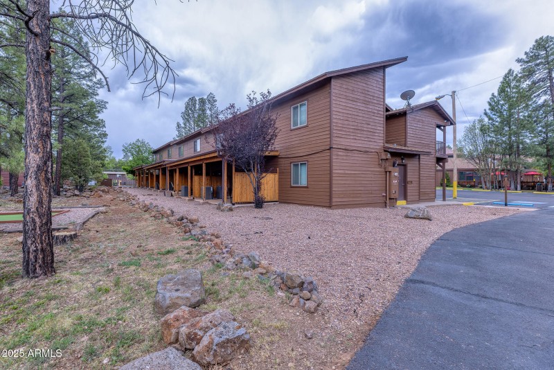 photo (72) roundhouse resort PT 052925