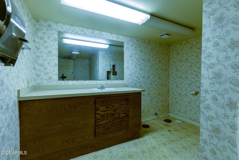 photo (84) roundhouse resort PT 052925