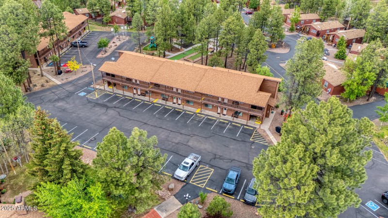 photo (86) roundhouse resort PT 052925