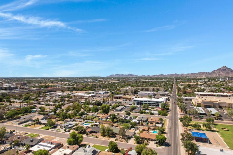 1940 E Indianola Ave-5