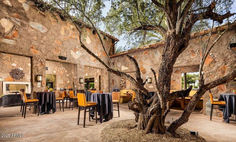 Trilogy_Encanterra_La_Casa_Palma_Restaur