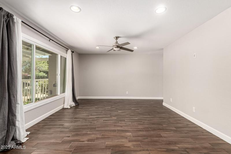 Living Room vacant room