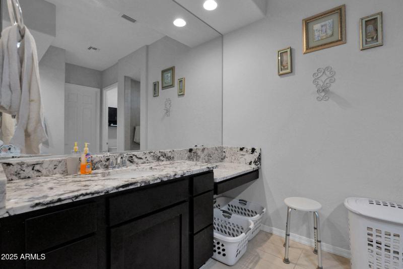 27667 Mohawk - 19Primary Bathroom