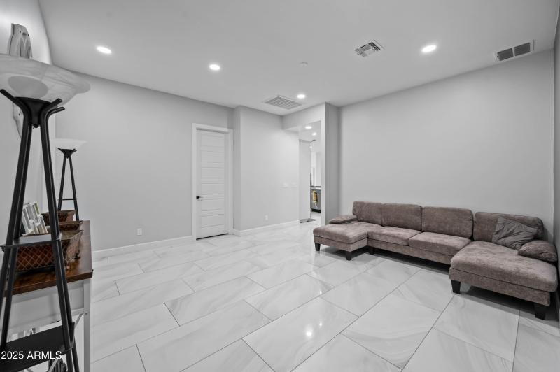 8017 S 143rd Ave Goodyear AZ 85338-54