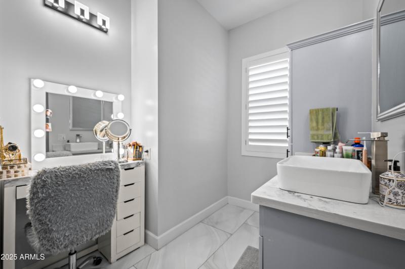 8017 S 143rd Ave Goodyear AZ 85338-63