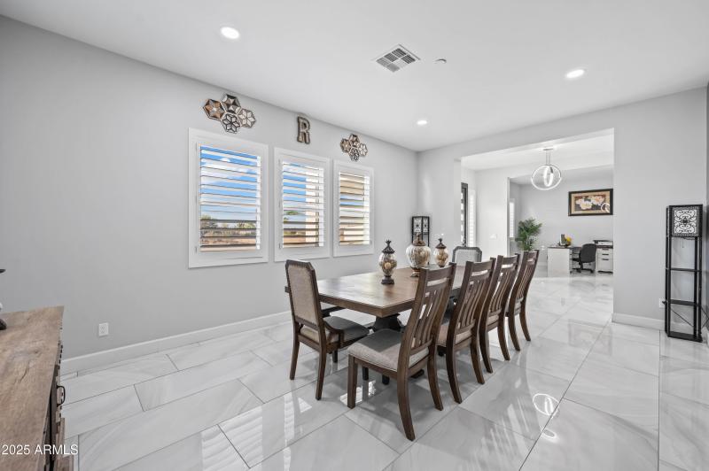 8017 S 143rd Ave Goodyear AZ 85338-76