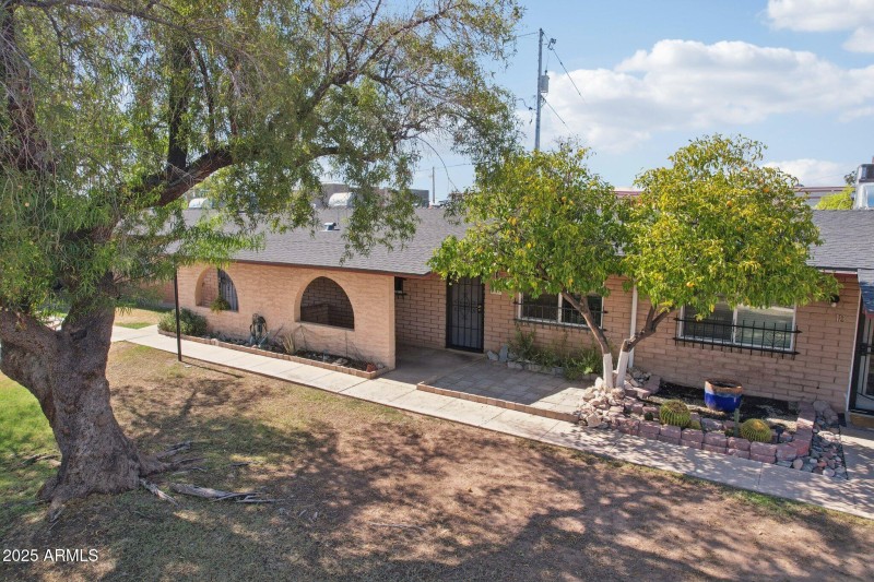 30-web-or-mls-N 16th St-2006-030