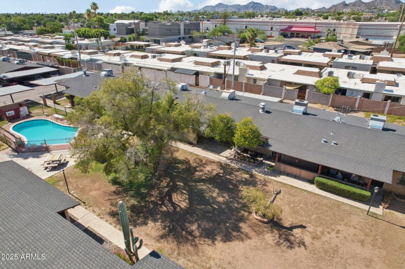 31-web-or-mls-N 16th St-2006-031