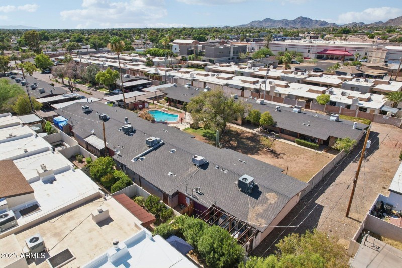 32-web-or-mls-N 16th St-2006-032