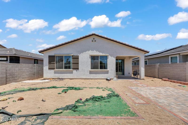 12375_W_Whyman_Ave23