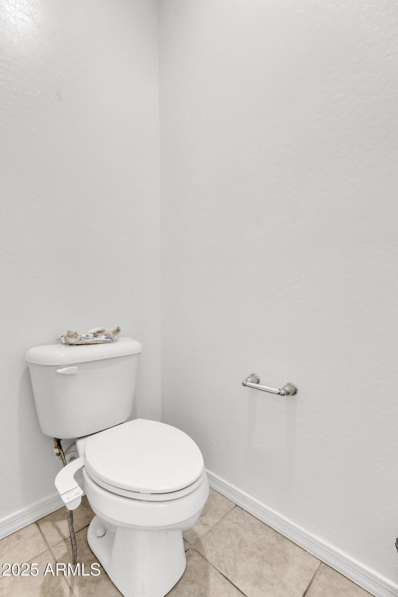 12375_W_Whyman_Ave19