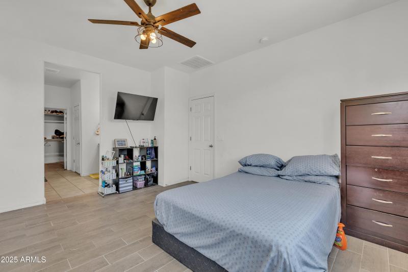 12375_W_Whyman_Ave16