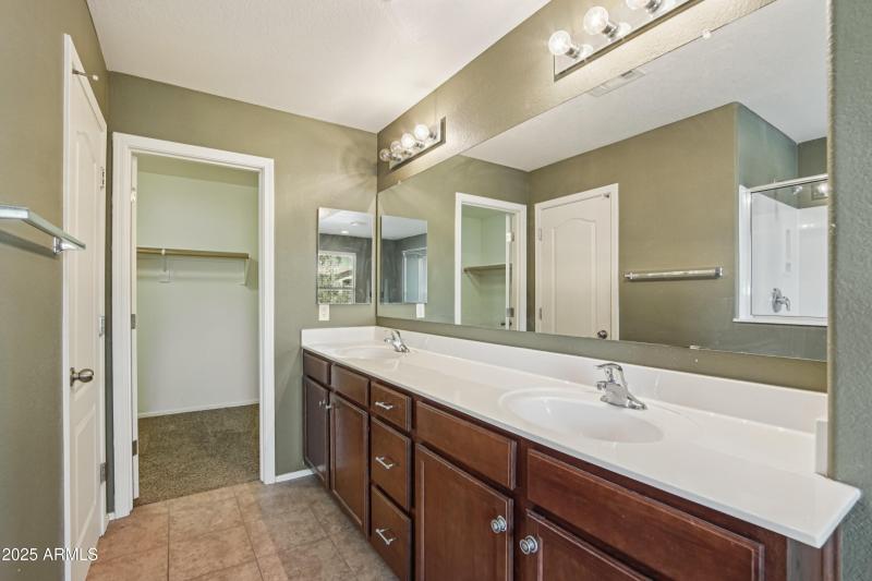 22-print-N Evergreen St-2106-022