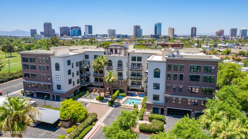 914 E Osborn #208-38