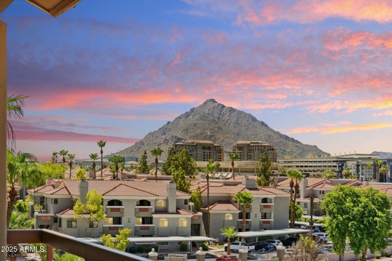 CAMELBACK EVENING VIEW