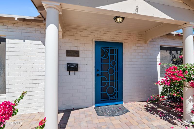 5_9520 n central ave-5