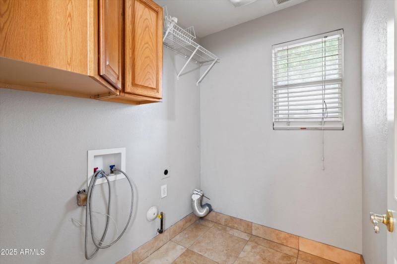 26-Laundry Room