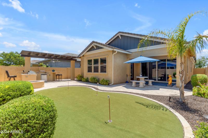 100_a4m_tom jovanovski