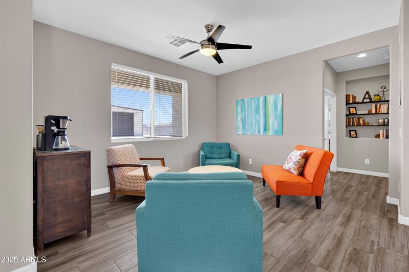 Bright Bonus Seating Nook