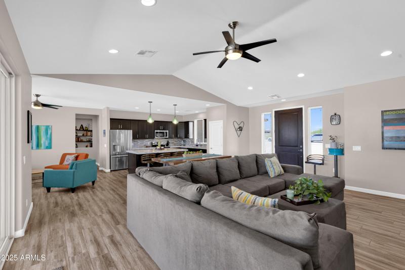 Vaulted Ceilings, Bright Views