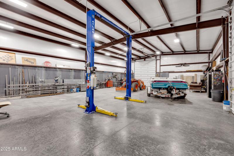 Fully Outfitted Workshop