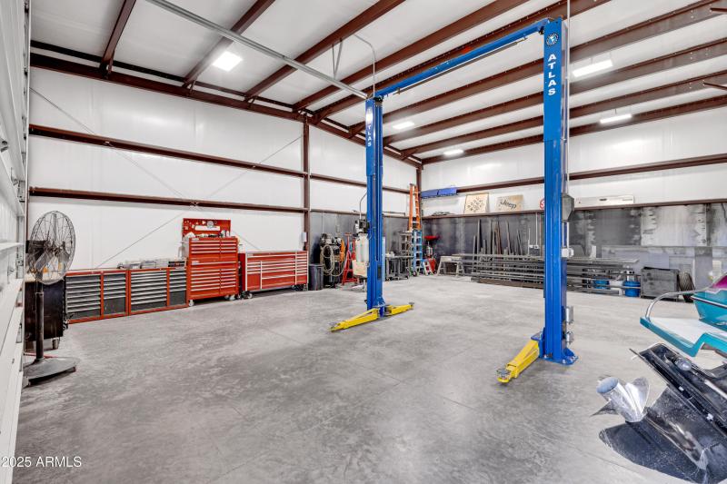 Hobbyist’s Dream Garage