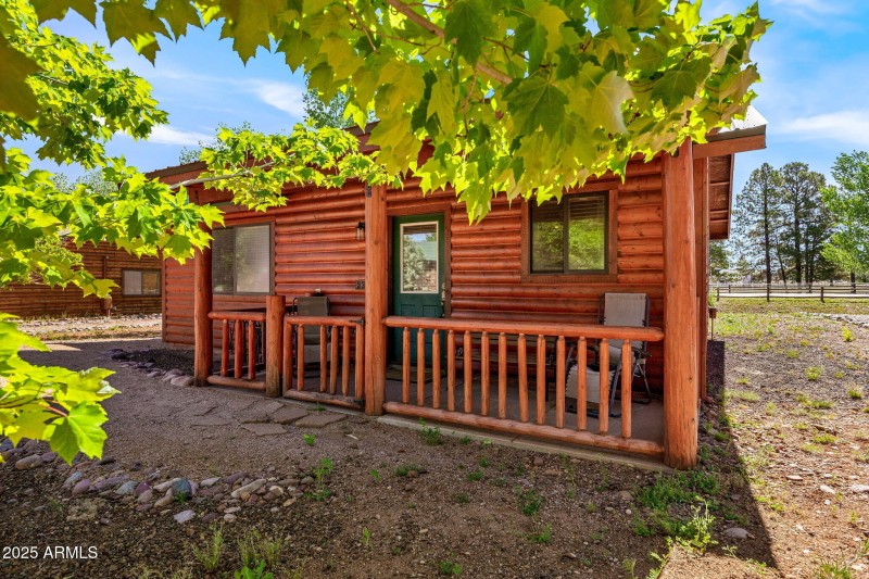 2353 S Buffalo Loop Overgaard AZ