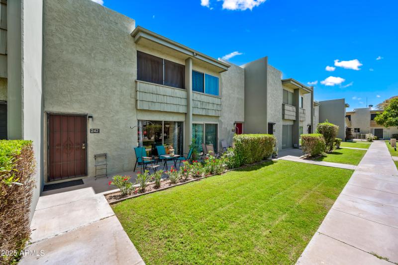 19-4630N68S242-ocupix