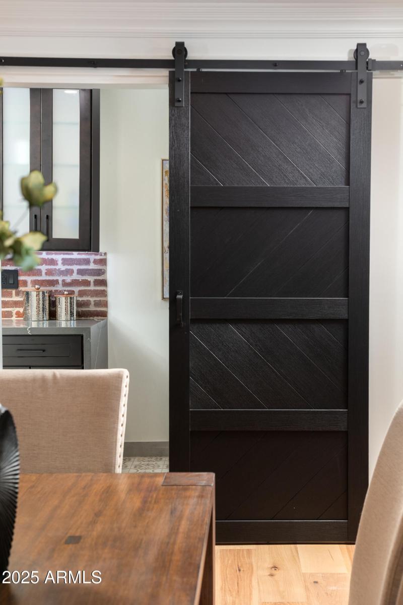 BARN DOOR TO LAUNDRY