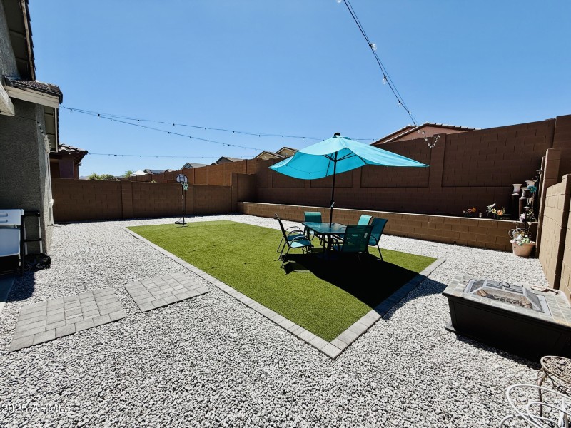 5CF5234F-758F-4BB4-8854-E5926AEFEB8D_1_2