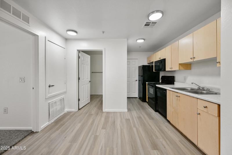 8-3065N67A235-ocupix