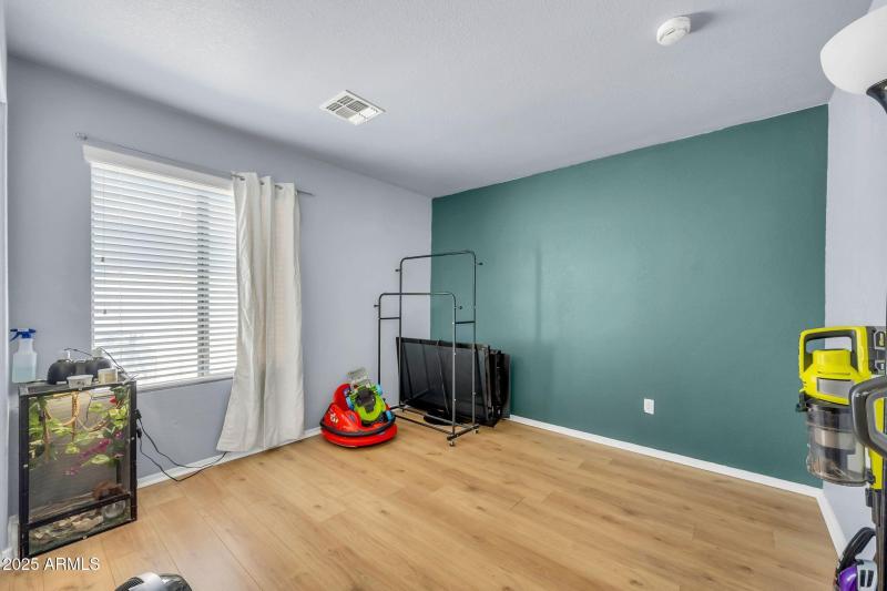 1147 E Harvest Rd-34