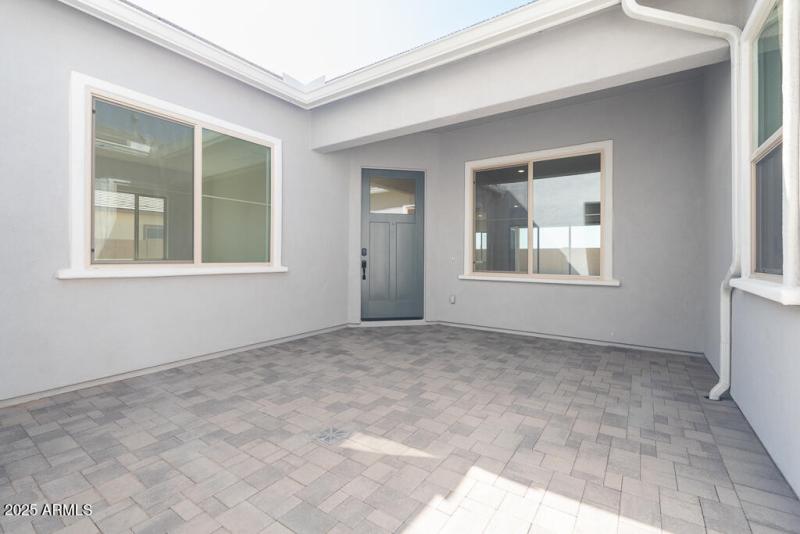 Tri Pointe Blossom Rock 490 - Front Outd