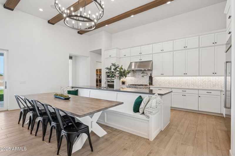 13-web-or-mls-19910-e-vallejo-st