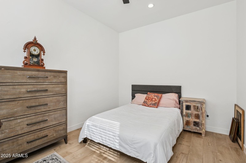 58-web-or-mls-19910-e-vallejo-st