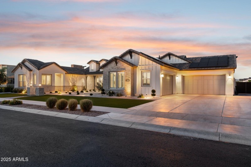 62-web-or-mls-19910-e-vallejo-st