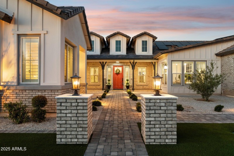 64-web-or-mls-19910-e-vallejo-st