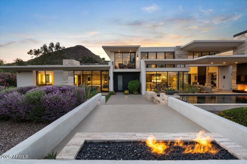 Exterior Patio and Firepit