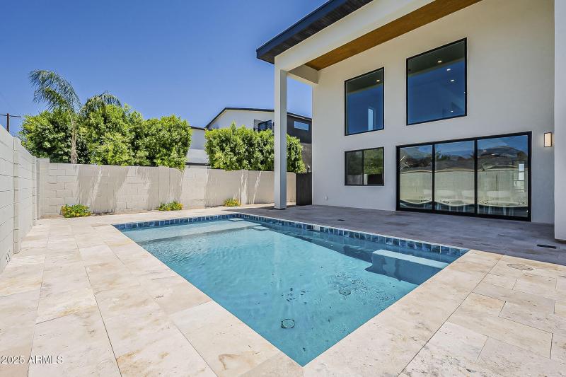 74-web-or-mls-Piccadilly-74