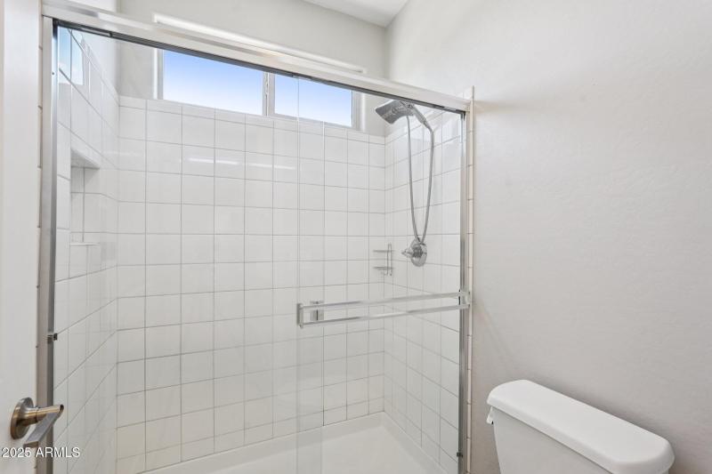 38-web-or-mls-W Encanto Blvd-2106-032